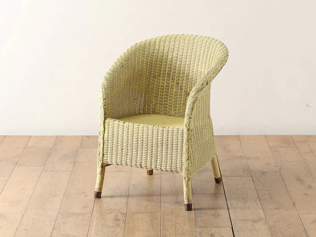 Real Antique
Lloyd Loom Chair